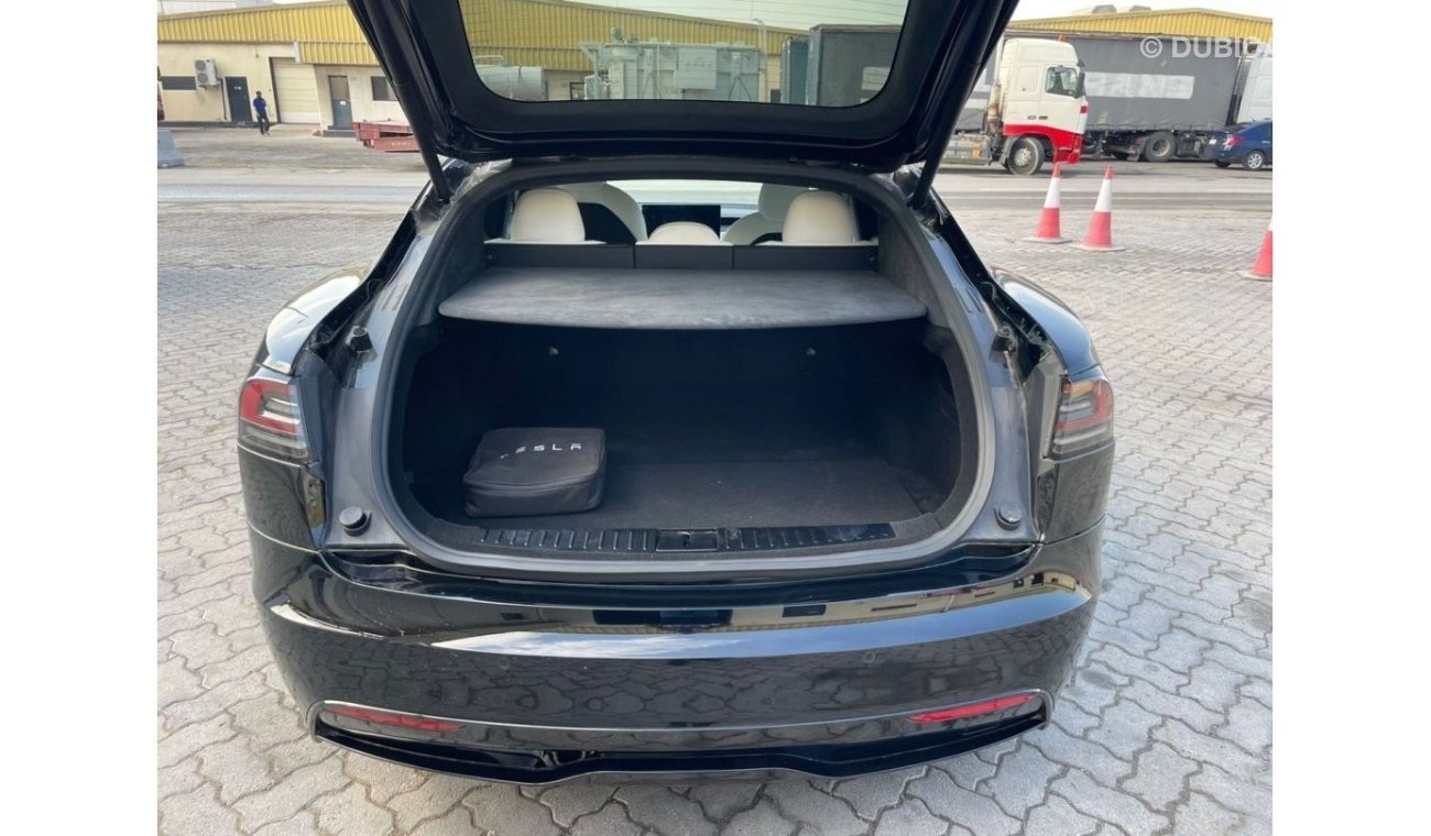 Tesla Model S Tesla S Plaid with (3 electric Engine)  , Canadian Specs , Full Option , CLTC : 650 km , horsepower