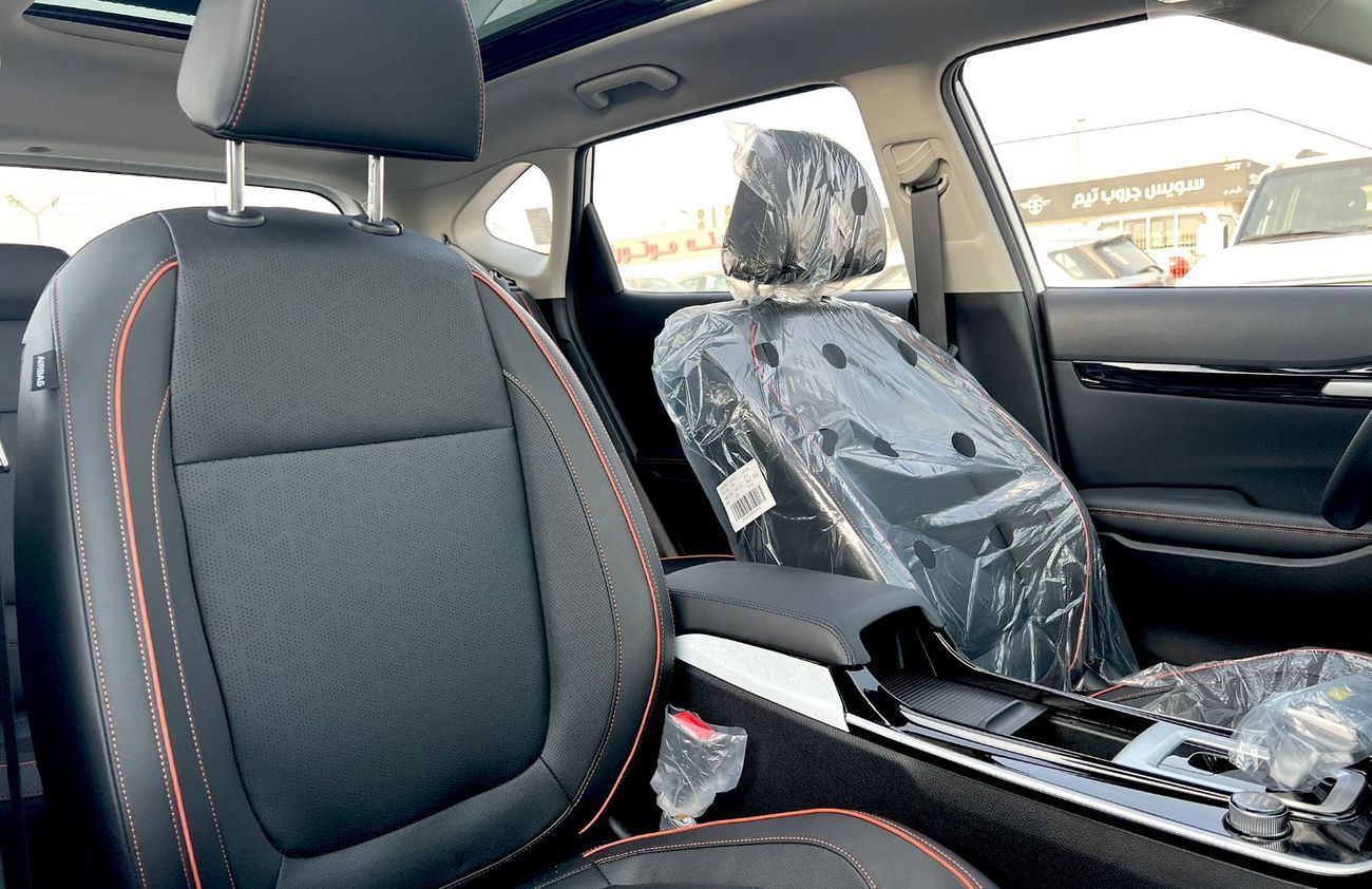 كيا سيلتوس 2025 stylish and versatile compact SUV (Export only)