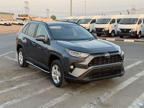تويوتا راف ٤ XLE 2.5L