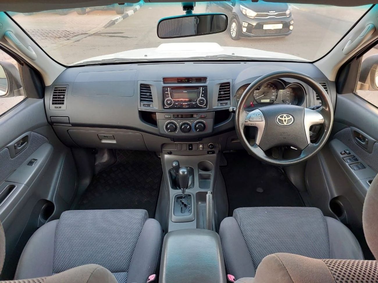 تويوتا هيلوكس TOYOTA HILUX VIGO PICK UP RHD 2012 MODEL 3.0 L DIESEL AUTOMATIC(PM66119)