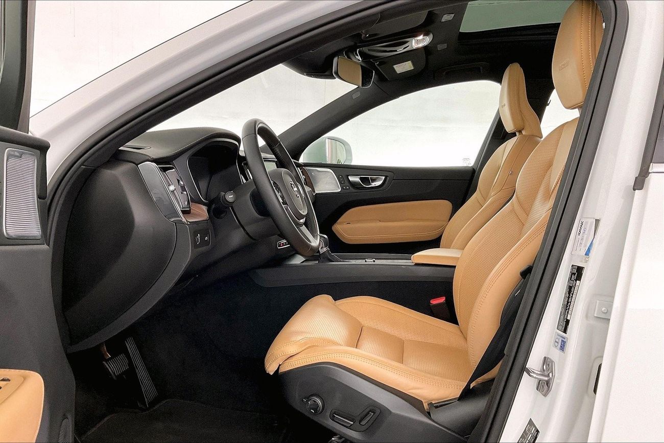 Volkswagen T ROC Trend | 1 year free warranty | 0 Down Payment