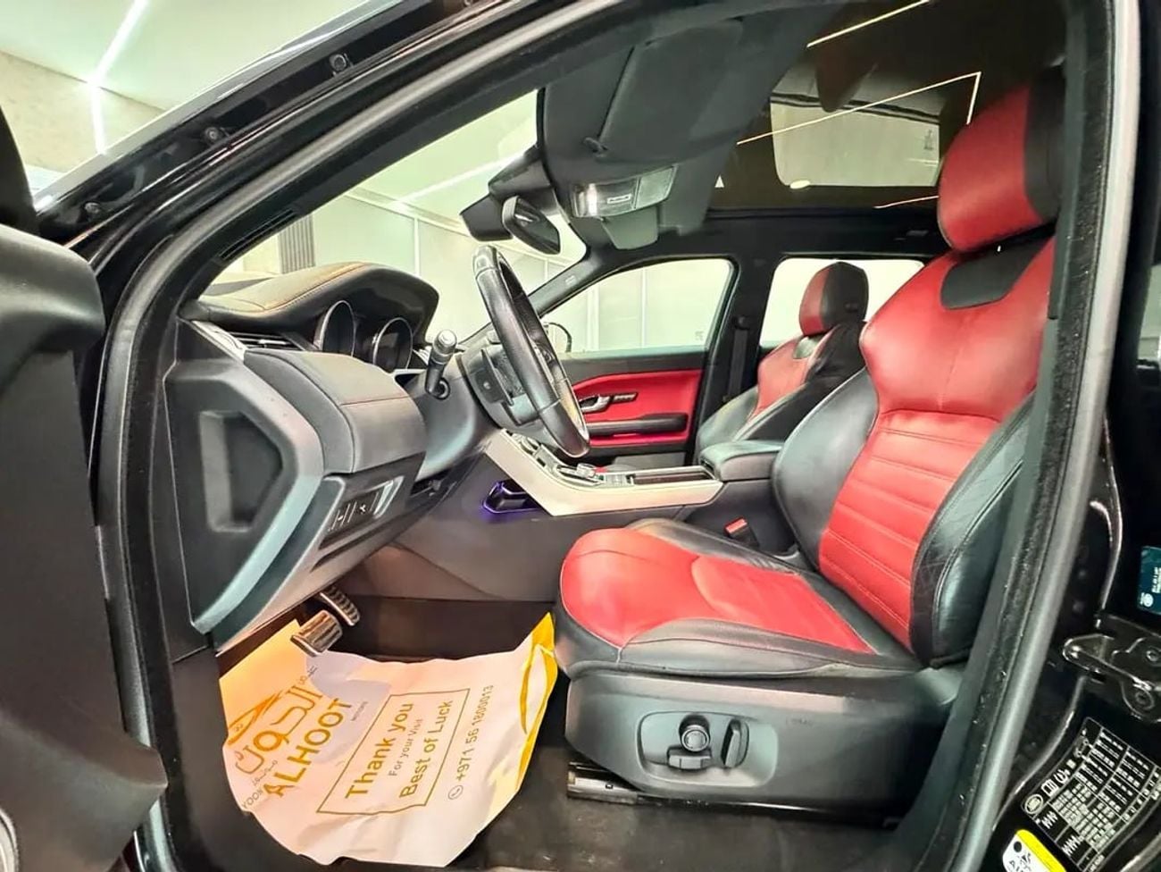 Land Rover Range Rover Evoque HSE DYNAMIC SPECIAL || TOP RANGE || GCC || GIVEN WARRANTY || UNIQUE || RED INTERIOR