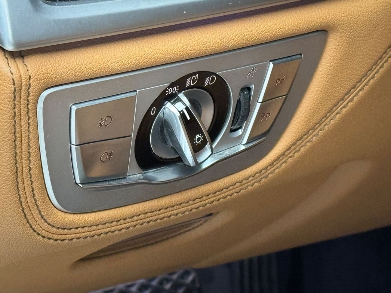 بي أم دبليو 730Li EXCLUSIVE