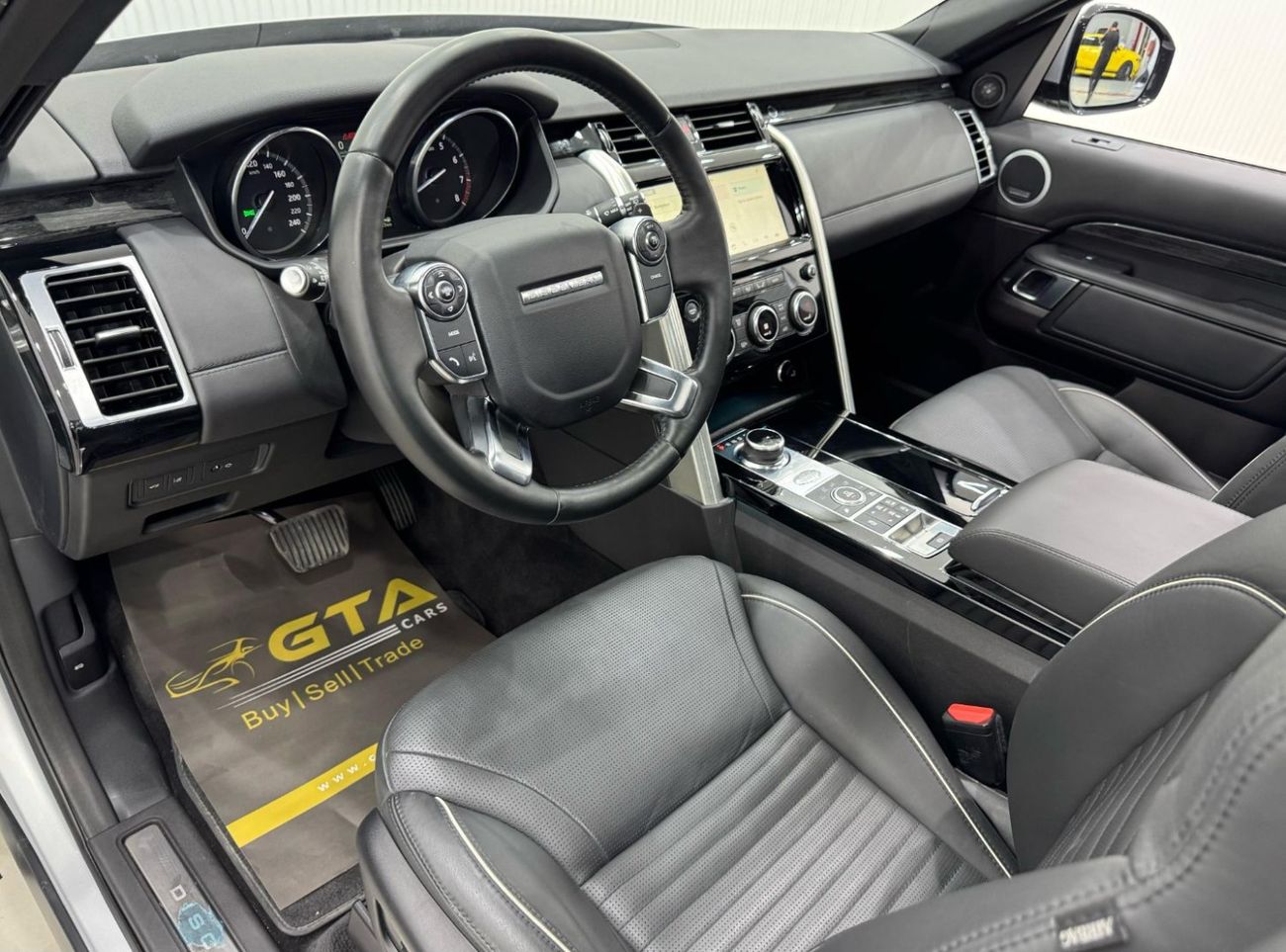 Land Rover Discovery HSE 3.0L (335 HP)