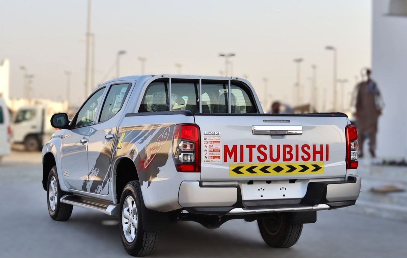 ميتسوبيشي L200 ميتسوبيشي L200 GLX (الجيل الخامس) 2021، مقصورة مزدوجة، 4 أبواب، محرك بنزين 4 أسطوانات سعة 2.4 لتر، ن