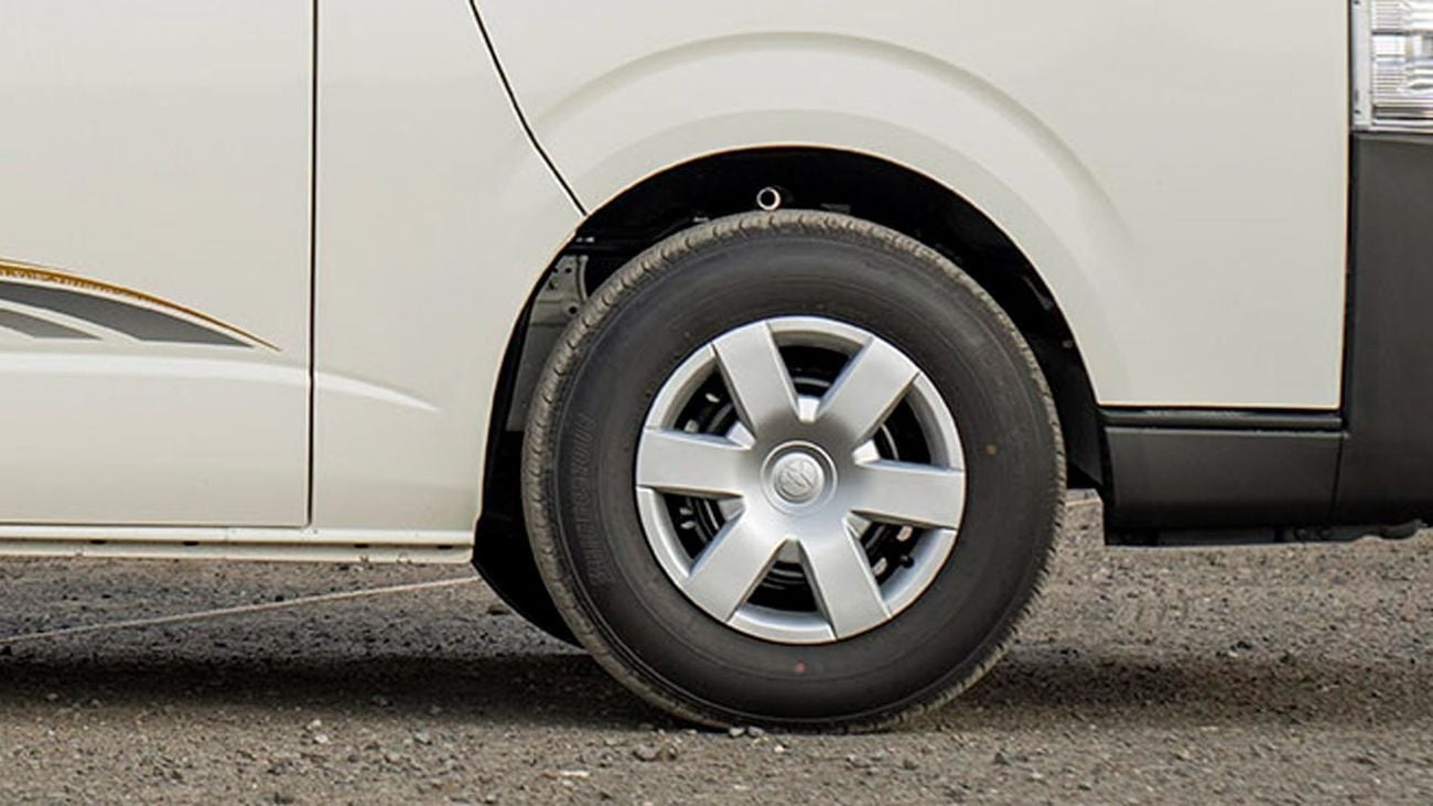 Toyota Hiace TOYOTA HIACE HR 2.7P MT 16 SEATER  - WHITE