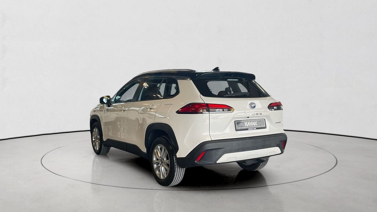 تويوتا كورولا كروس GLI | شامل الضمان | 0 ﺪﻔﻋﺓ ﺃﻮﻟﻯ