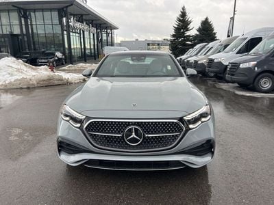 Mercedes Benz E350 4MATIC (NON GCC) 4MATIC Luxury Sedan  * Export Offer*