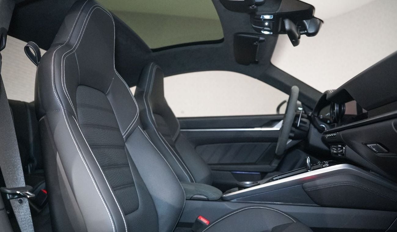 بورش 911 Turbo S - AED 13,053 P/M - Warranty till 08/2025