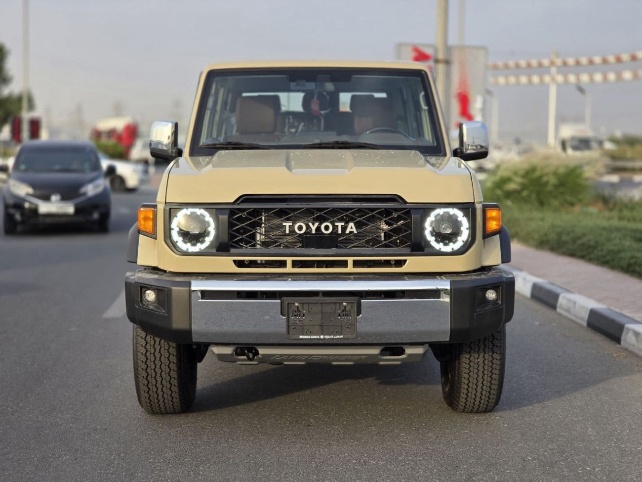 Toyota Land Cruiser 70 2025 Toyota Land Cruiser 4.0L AT full option