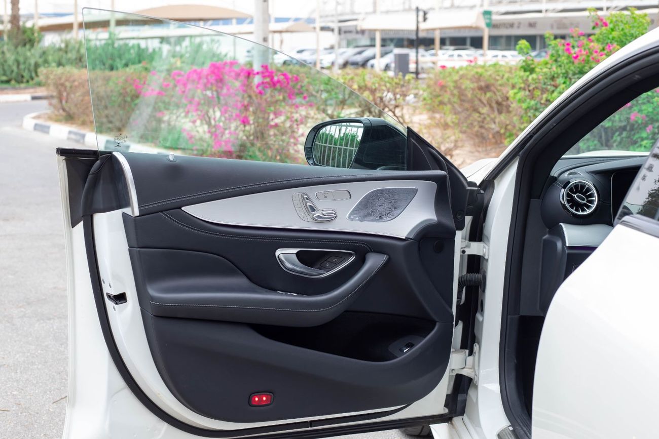 مرسيدس بنز CLS 53 AMG Mercedes ClS 53 AMG Model-2022 13.000Km only Like New 3.0L Turbo Charger 6Cylinder -429Hourse Power 