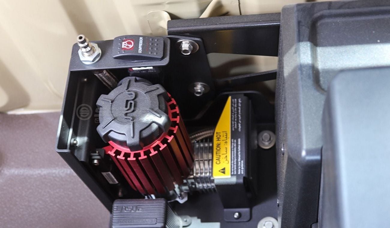 تويوتا لاند كروزر بيك آب LC79, Single Cabin, 4.0L Petrol 4WD 6-Speed Automatic | 2025 Model | Ready for Export