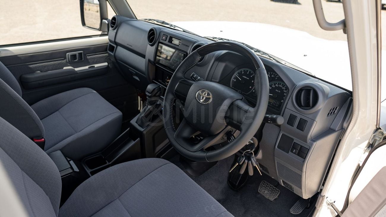 تويوتا لاند كروزر 76 LAND CRUISER LC76