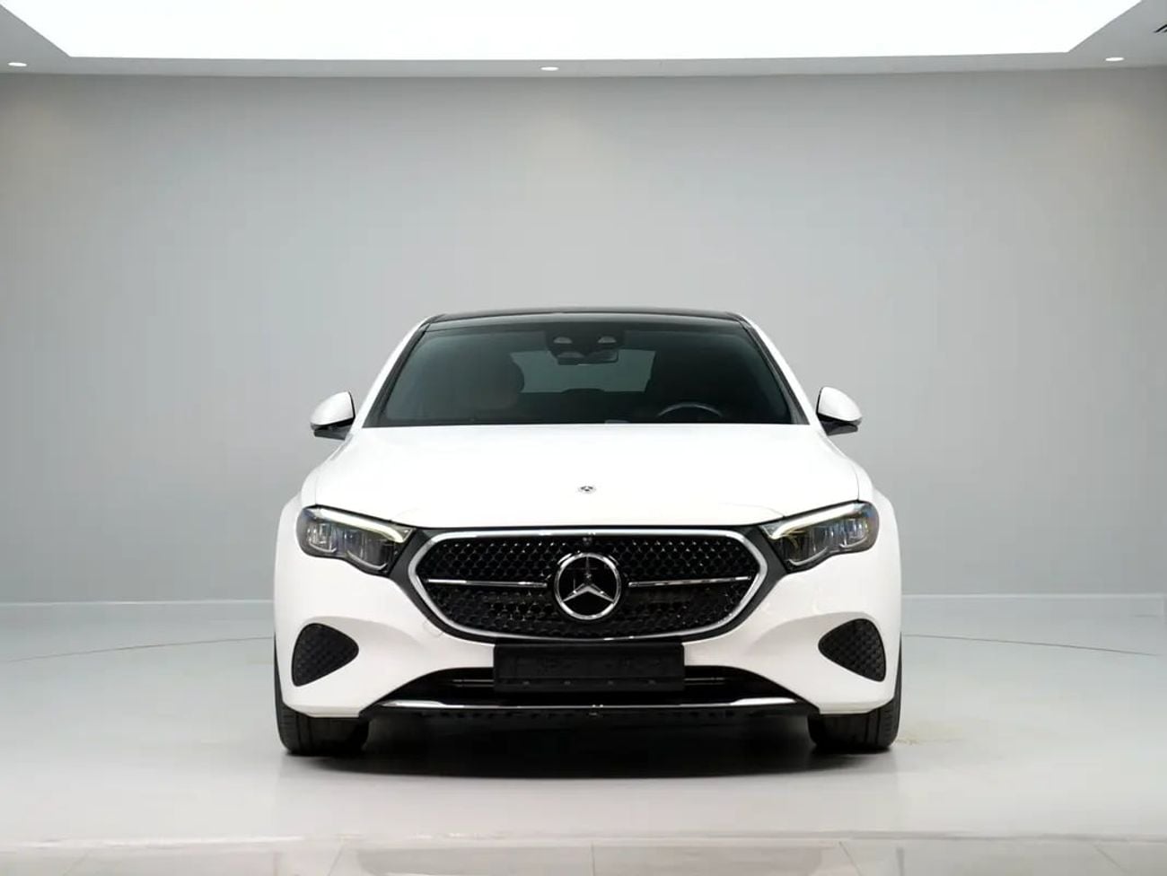 Mercedes Benz E200 STD