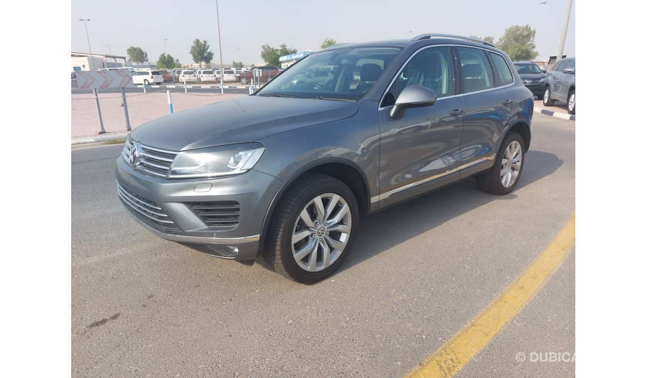 Volkswagen Touareg V6- Diesel 3.0  Litter Right Hand Drive