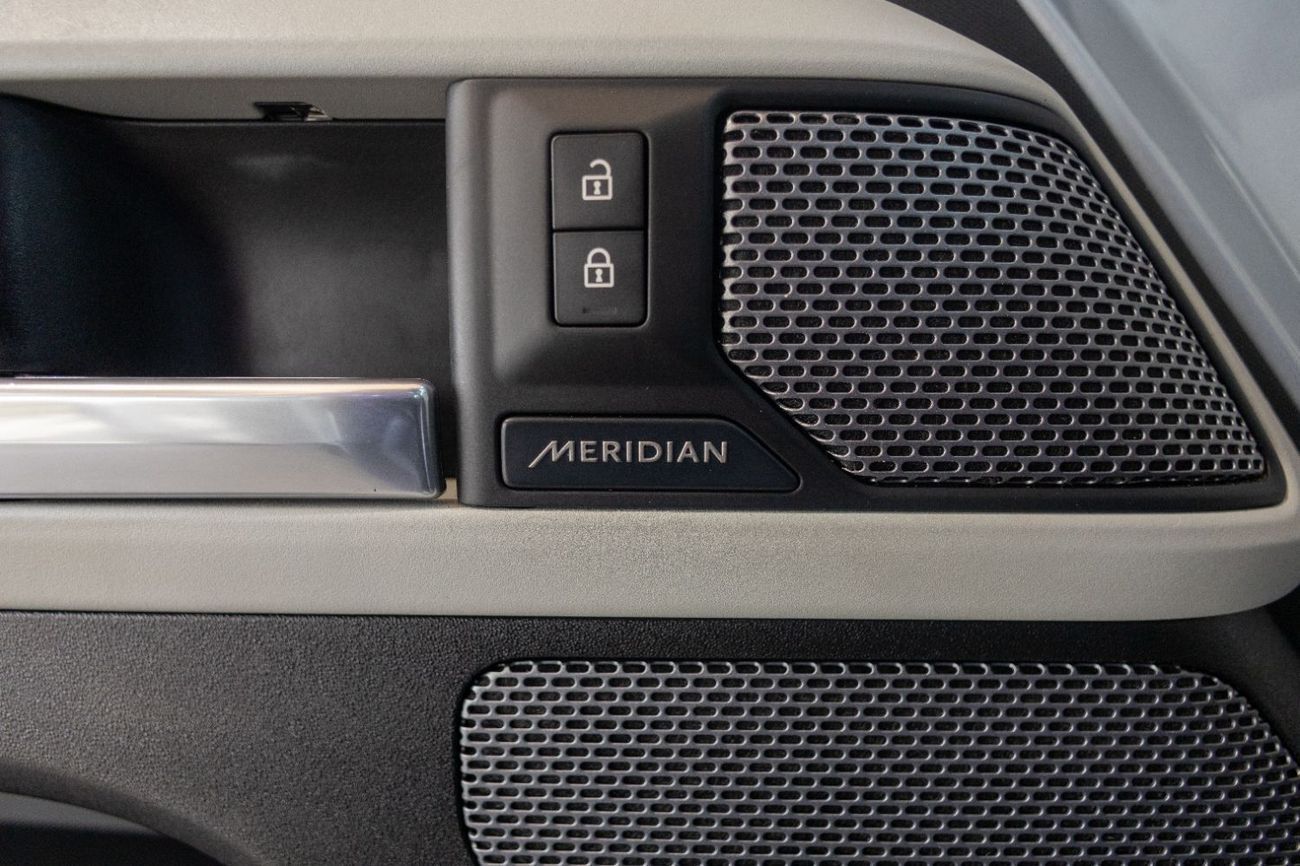 Land Rover Defender P400 110 X-Dynamic SE 3.0L (5 Seater)