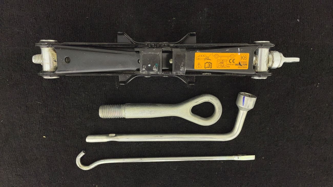 Nissan Sunny SV 1.5 | Zero Down Payment | Home Test Drive