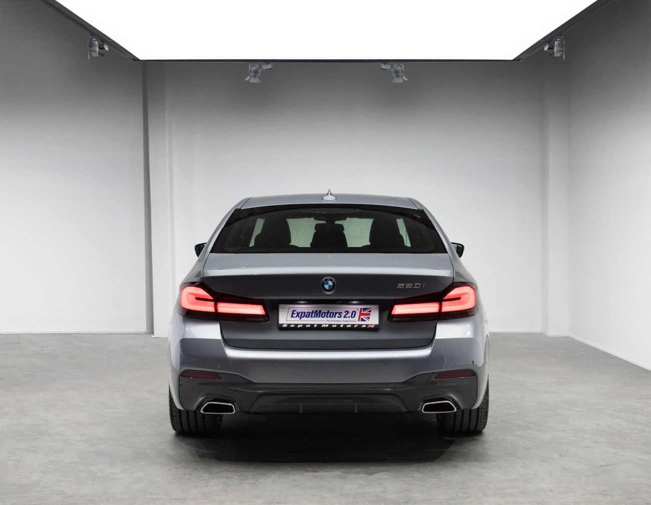 بي أم دبليو 520i