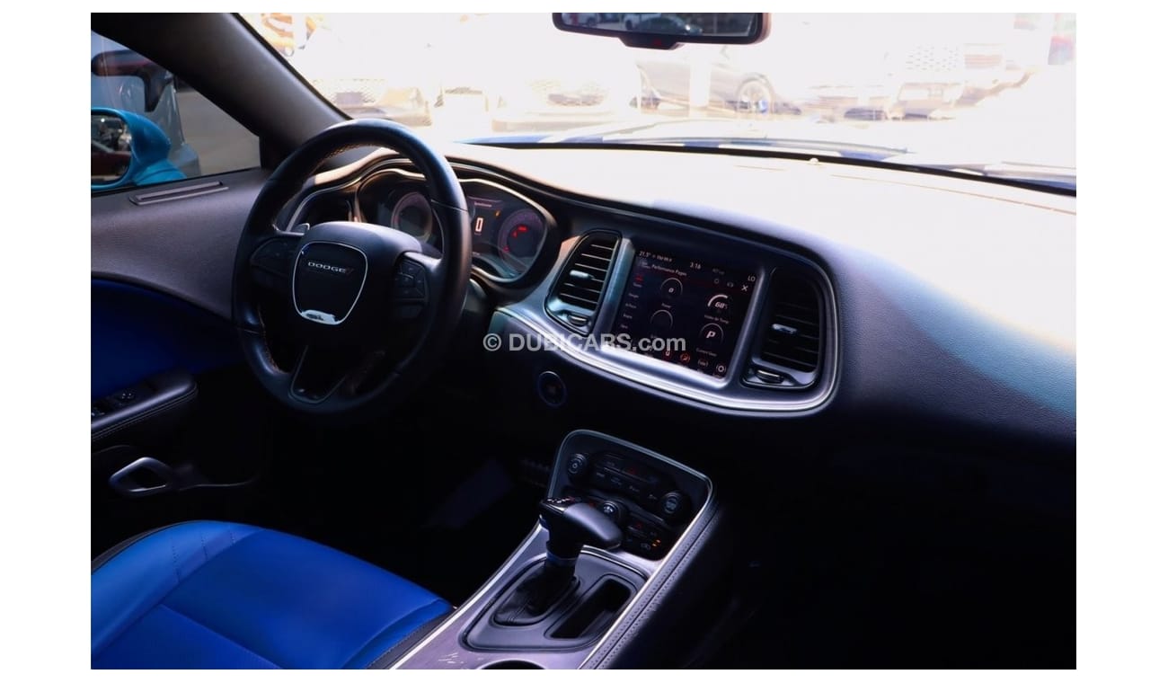 Dodge Challenger Dodge Challenger R/T / 2018 / USA / 5.7L 375HP