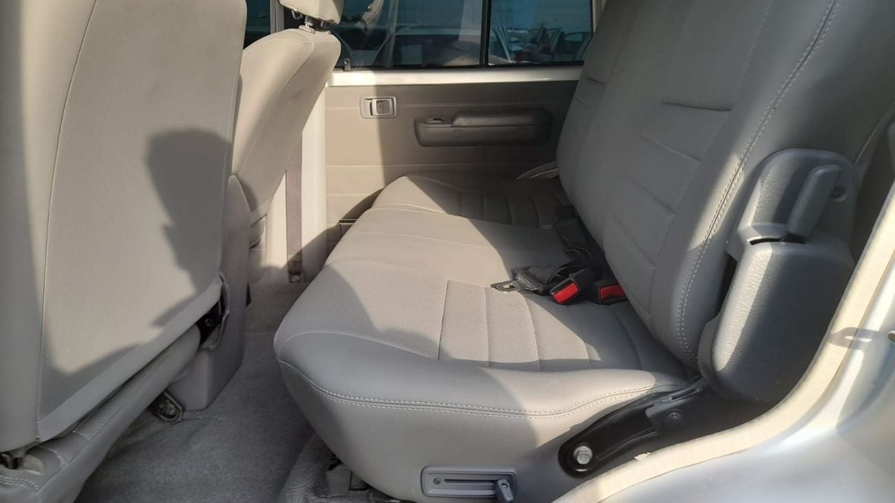 Toyota Land Cruiser Pick Up Right hand drive PICKUP GXL 4.5 V8 1VD diesel manual