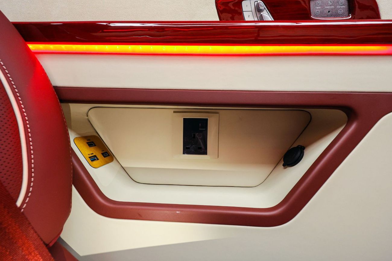 Mercedes-Benz Sprinter EXTRA LONG CHASSIS LUXURY CONVERSION