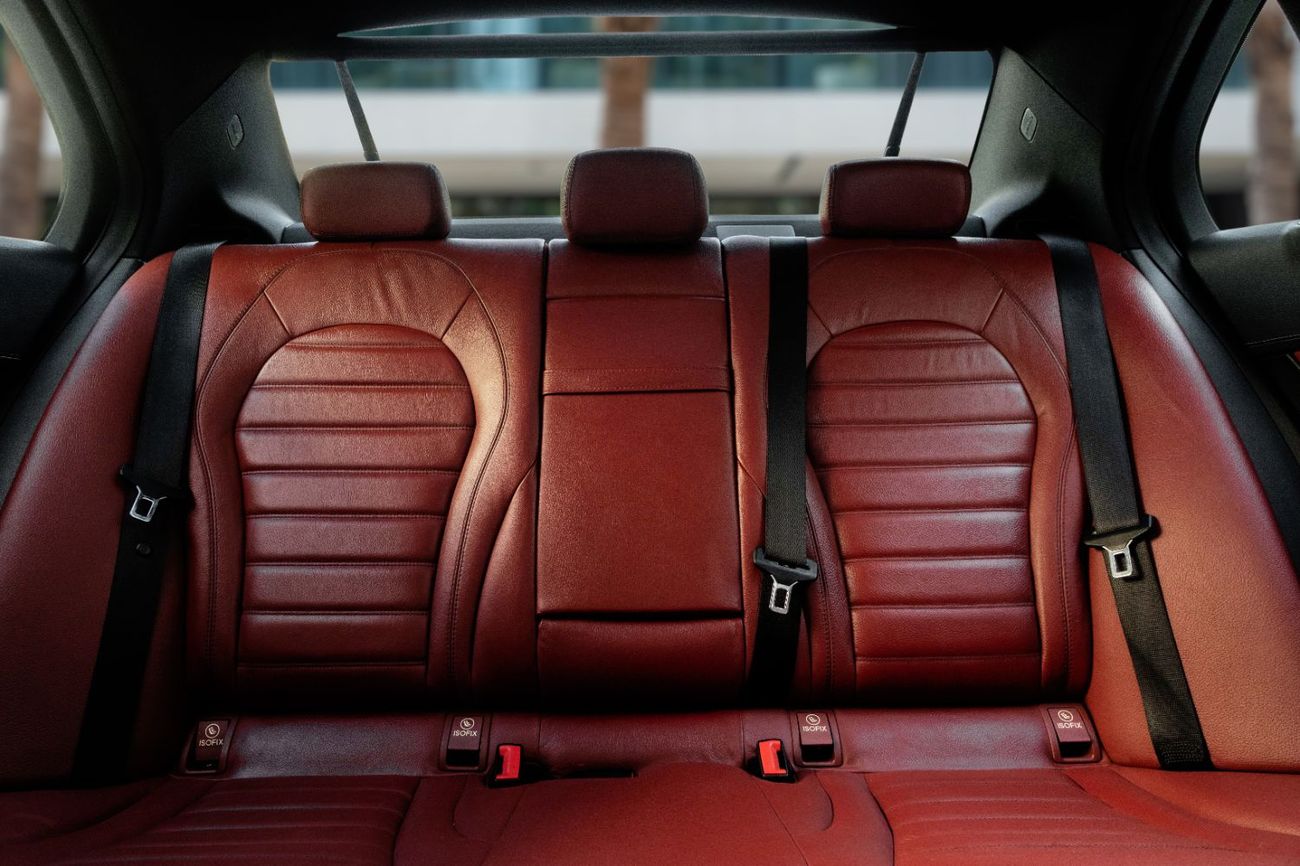 مرسيدس بنز C 200 C200 | 1,959 P.M | 0% Downpayment | Immaculate Condition!