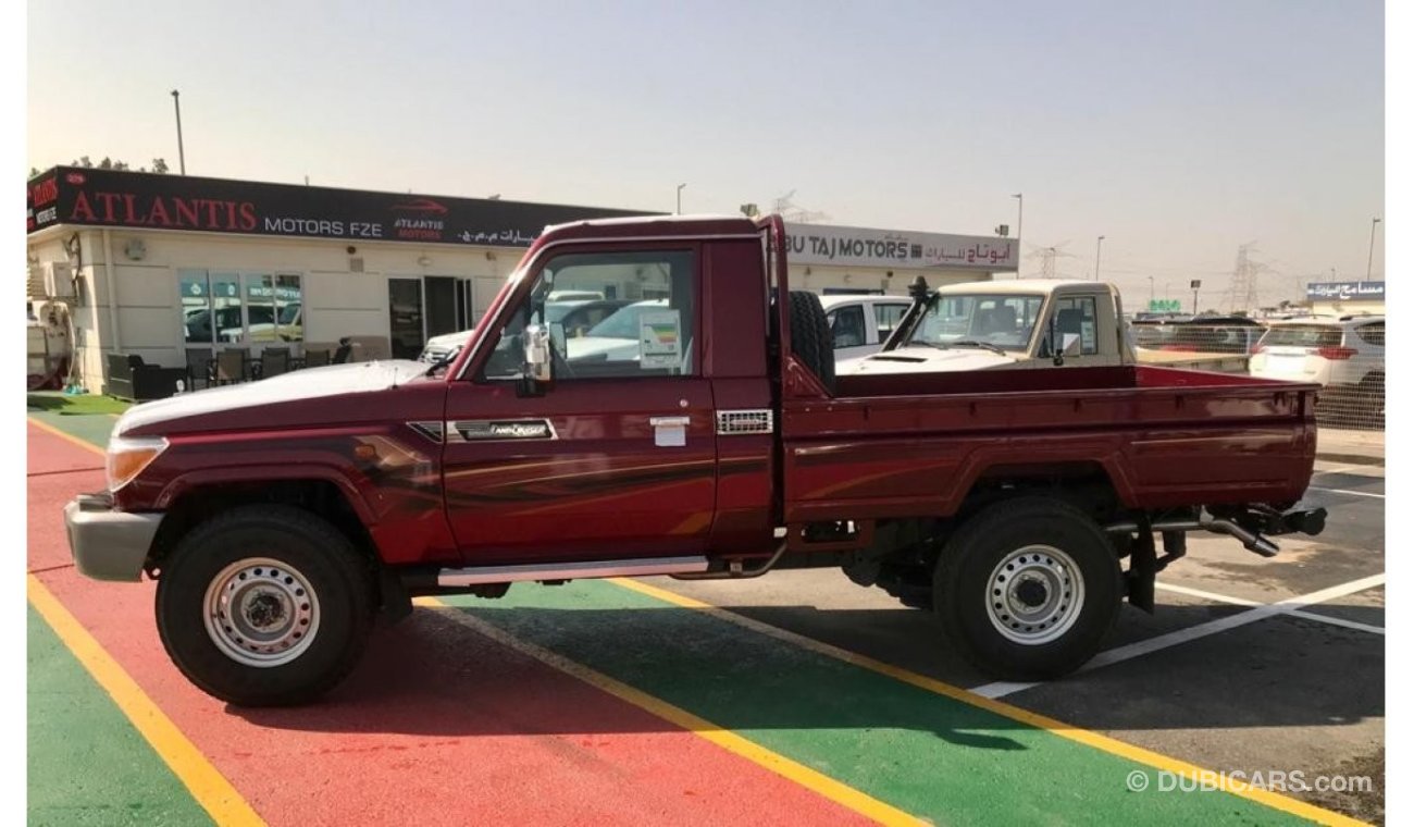 تويوتا لاند كروزر بيك آب Toyota Land Cruiser Pickup