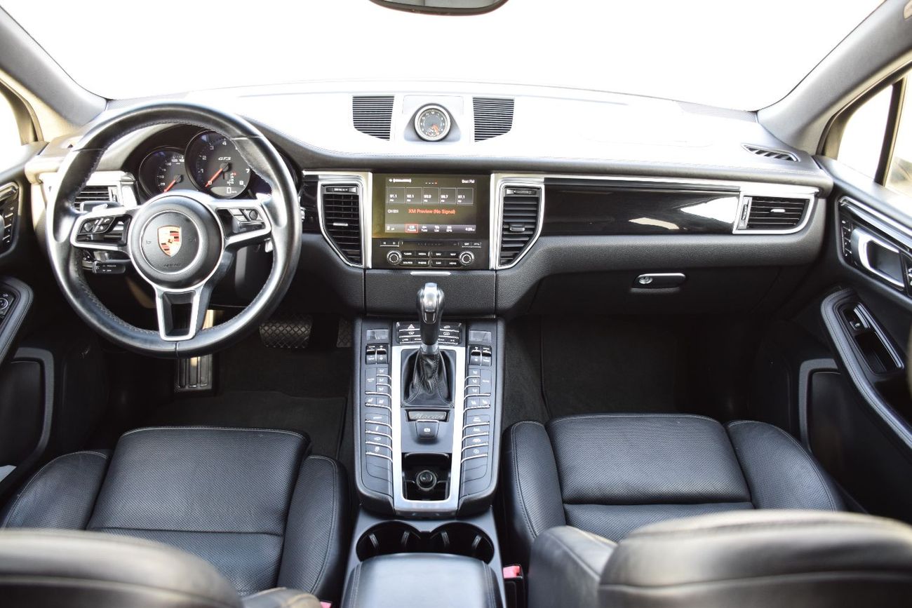 Porsche Macan Porsche Macan gts 3.0L 6 cylinder twin turbo