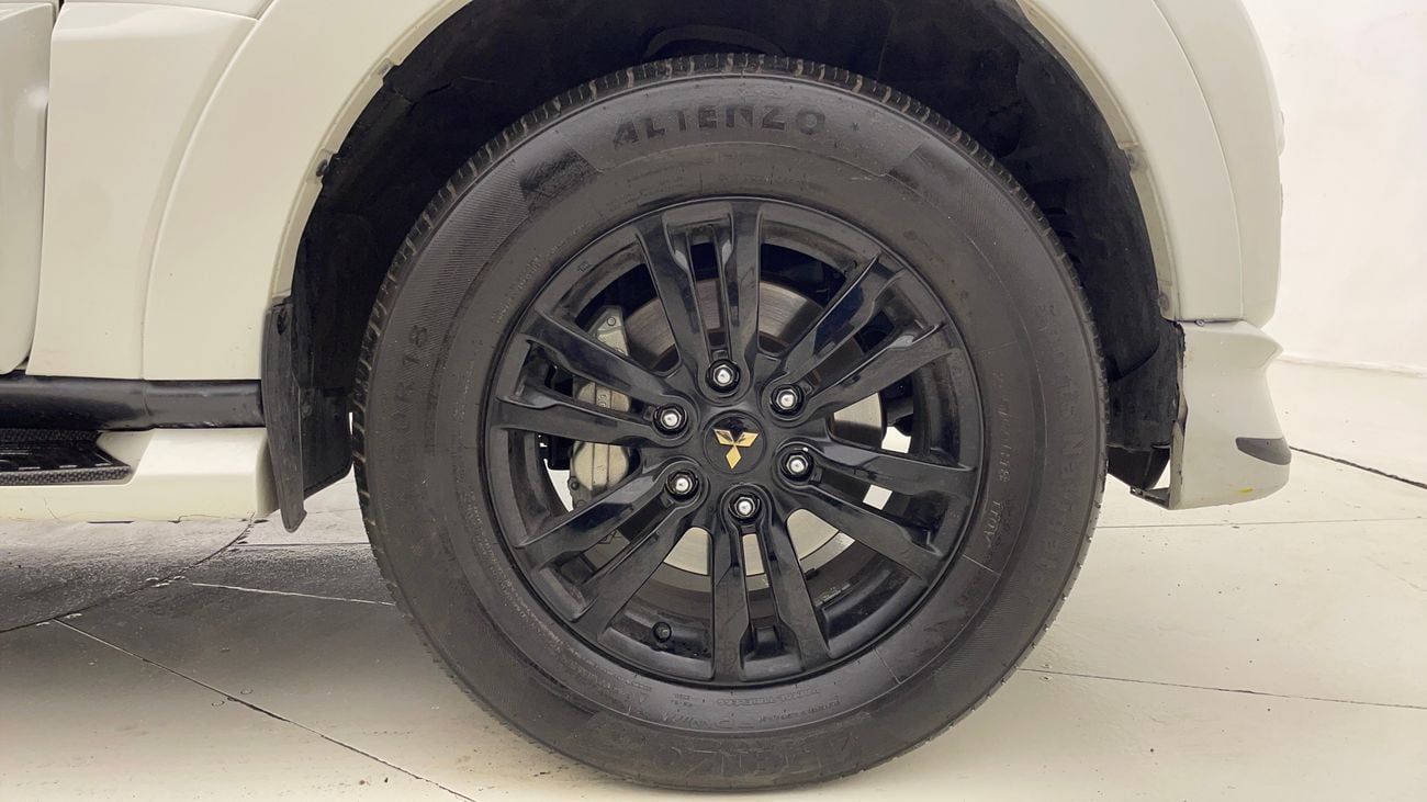 Mitsubishi Pajero GLS HIGHLINE SIGNATURE EDITION 3.8 | Zero Down Payment | Home Test Drive