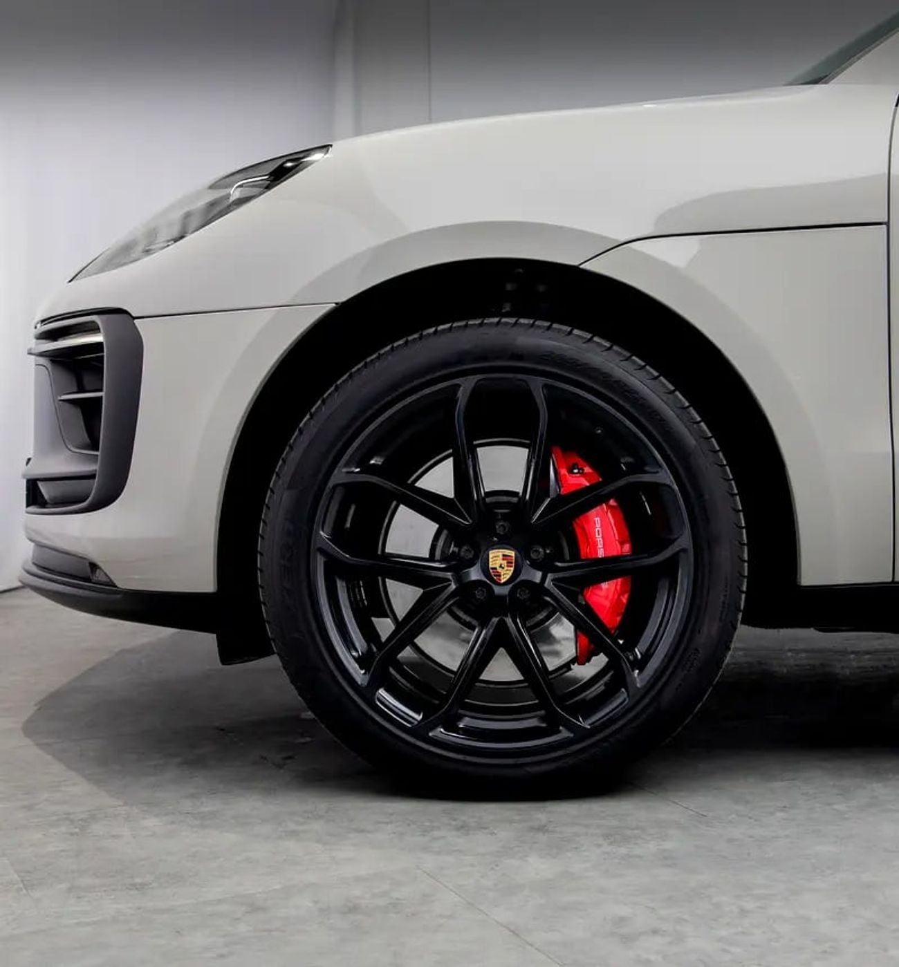 Porsche Macan GTS Service History • Huge Specification • GCC Specs