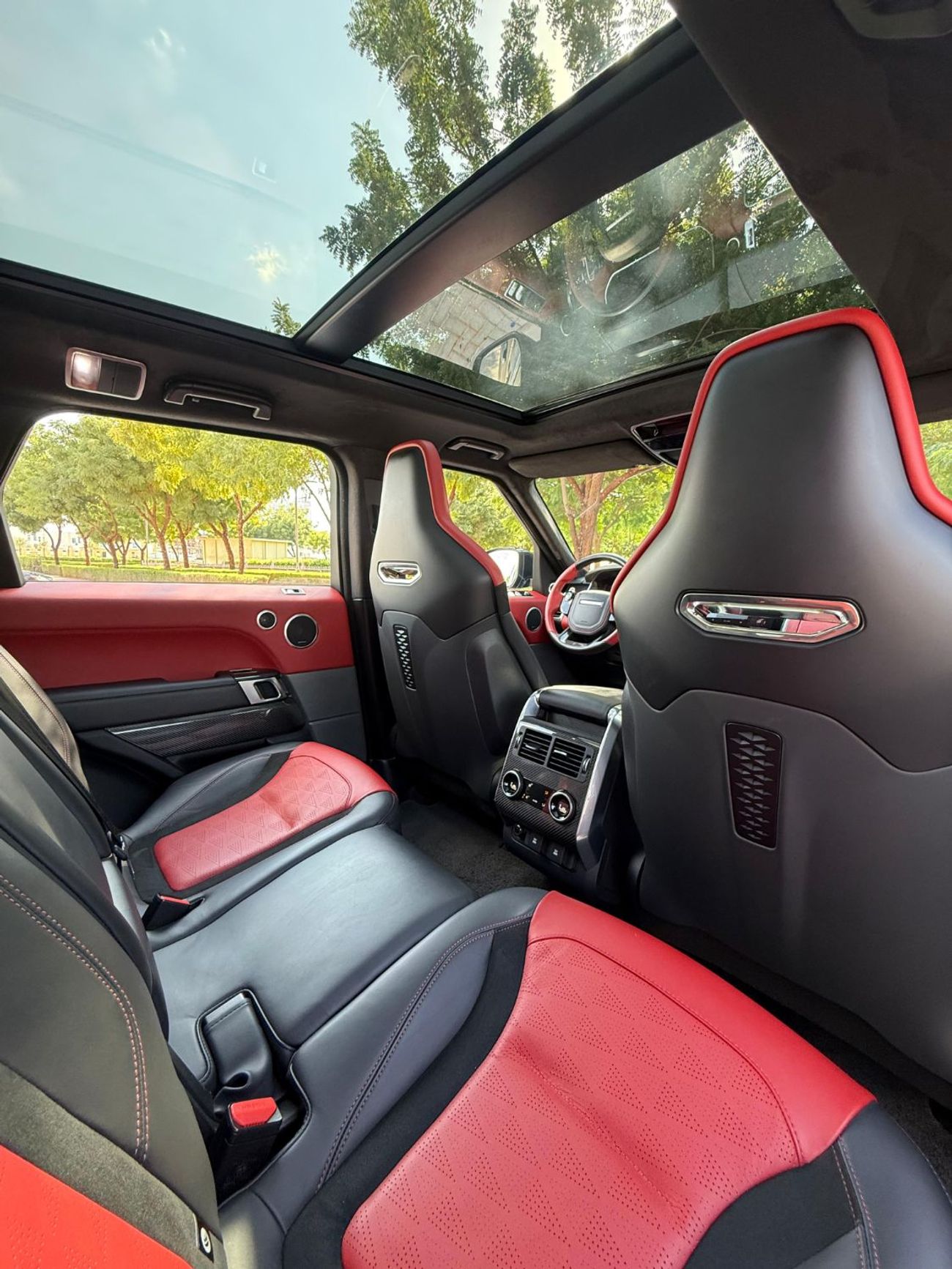 Land Rover Range Rover Sport SVR Carbon Edition 5.0L