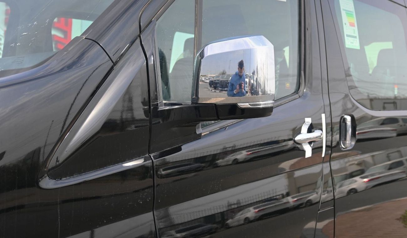 Toyota Granvia Toyota Granvia 2025 3.5L Petrol RWD 9 Seats Transmission Automatic  Black Outside Black Inside
