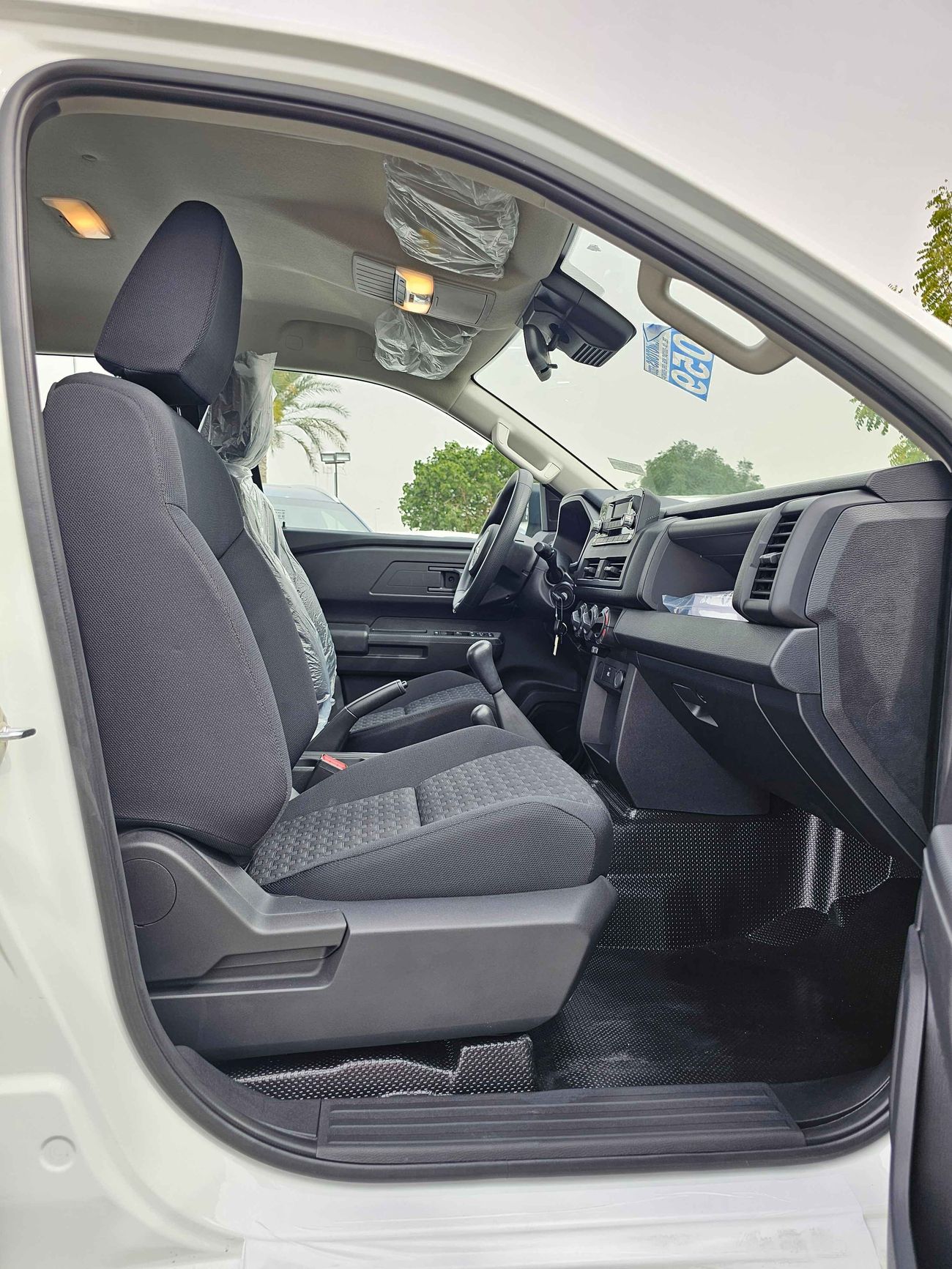 Mitsubishi L200 2.4L DSL / M/T 4WD / NEW SHAPE (CODE # L2DDMB)