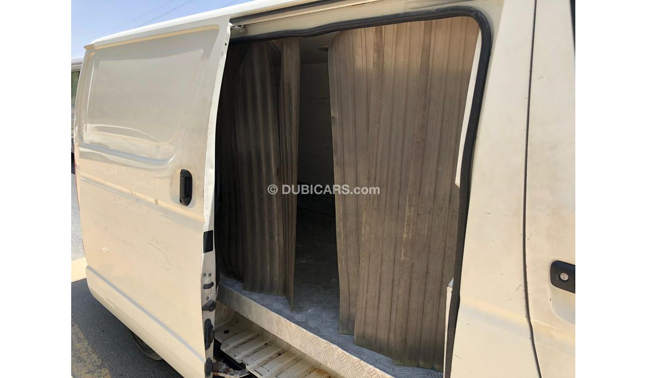 Toyota Hiace 2.7L Petrol, Chiller(Aircomax) Van, +5 Degree Temperature, Mp3, Clean Interior and Exterior-LOT-710