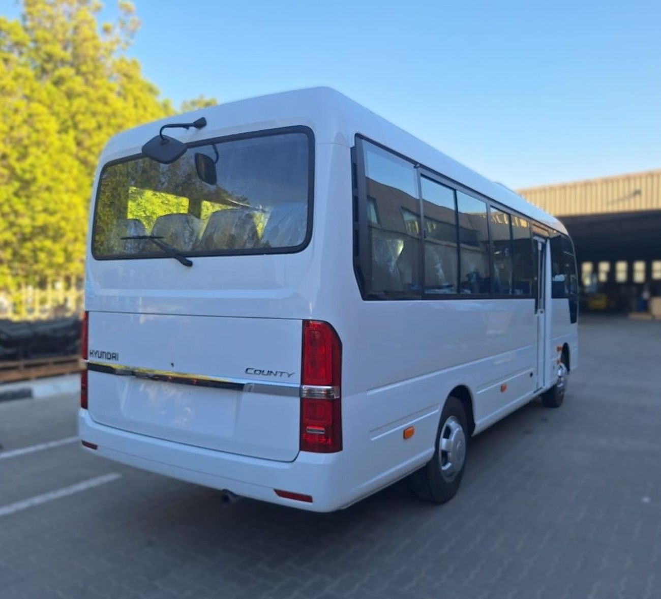 Hyundai County NEW HYUNDAI COUNTY BUS 3.9L 29STR DIESEL M/T 2026