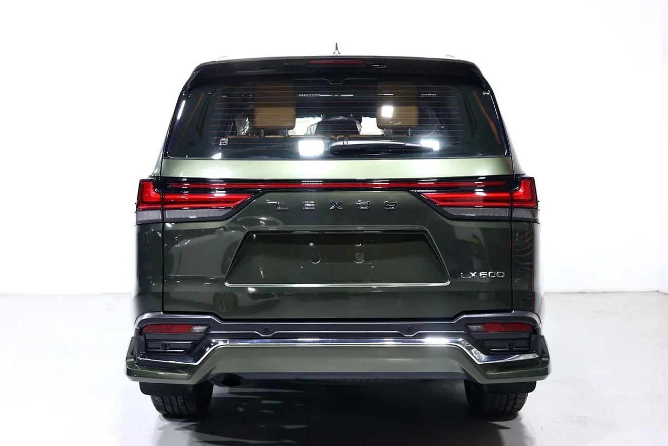 Lexus LX600 SIGNATURE GCC Specs-Under warranty-Pristine Condition