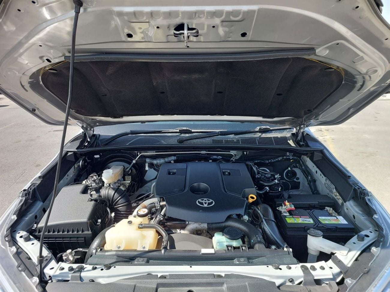 تويوتا هيلوكس GR SPORT 2022 TOYOTA HILUX PICK UP RHD DIESEL AUTOMATIC(PM58721)