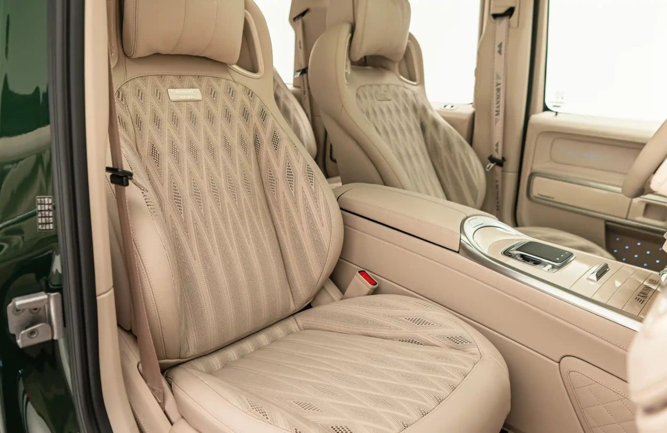 Mercedes-Benz G 63 AMG 4.0L V8 Twin-Turbocharged Engine