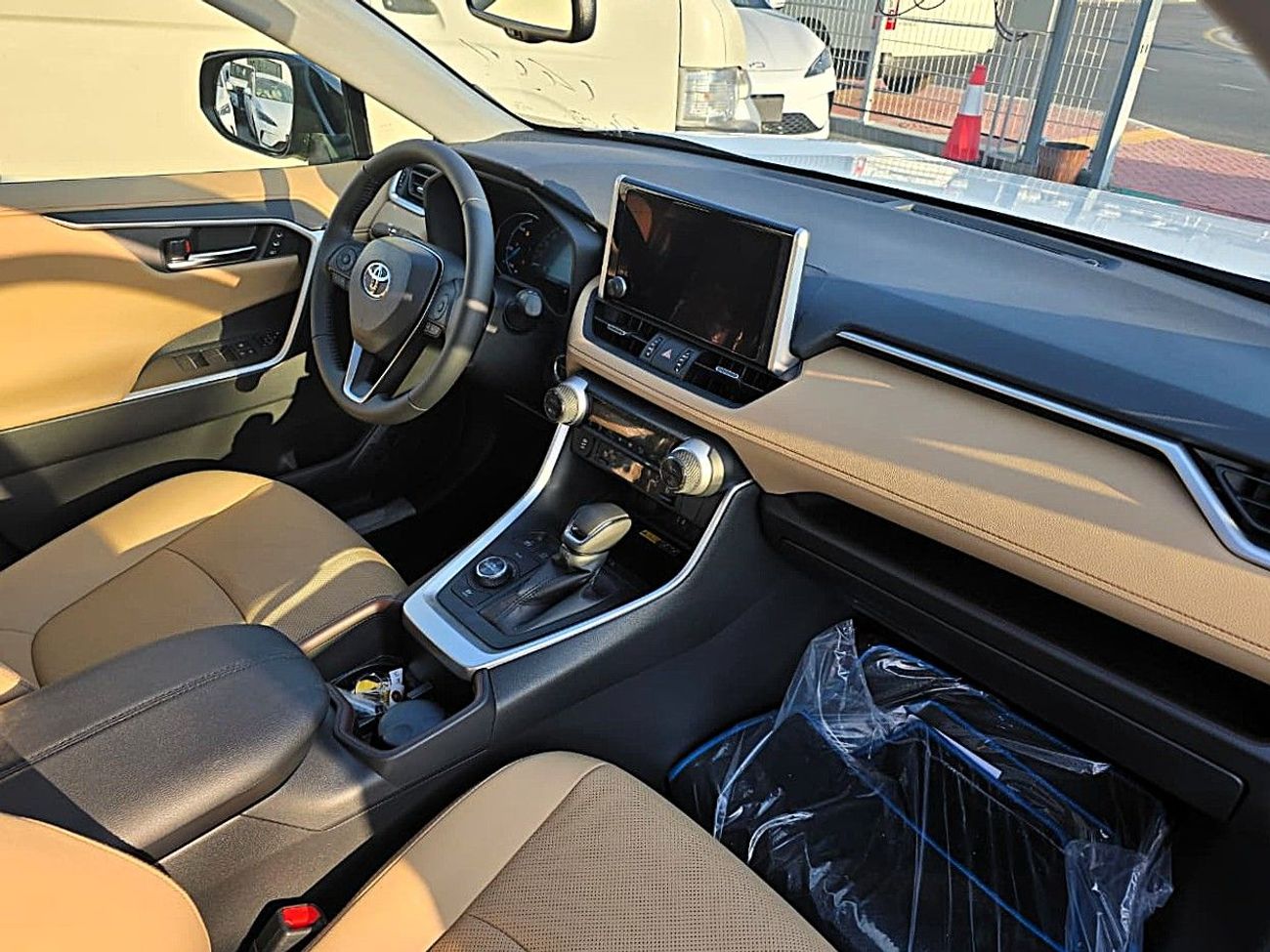 تويوتا راف ٤ Toyota RAV4 Hybrid 2.5l Suv AWD 5Doors GCC Black Color 2025 Model