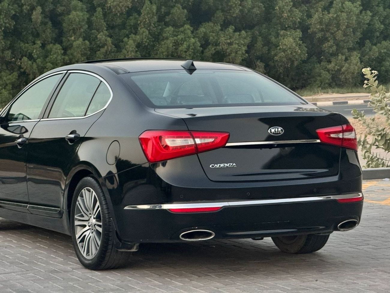 كيا كادنزا حالة ممتازة ولا تحتاج لأي مصاريف