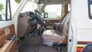 تويوتا لاند كروزر 70 LX 4.0L V6 A/T