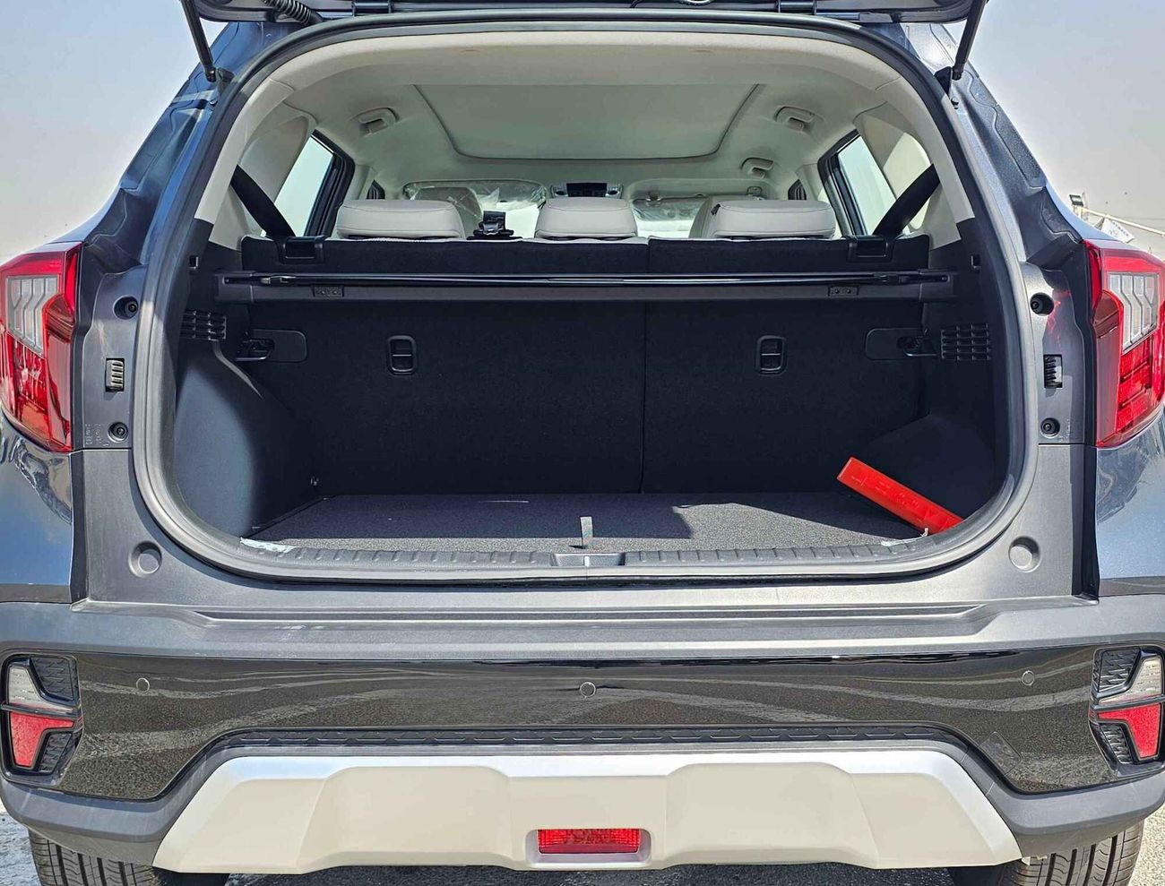 Kia Seltos SUNROOF / 1.5L / V4 / LEATHER SEATS & VENTILATED (CODE # 67976)