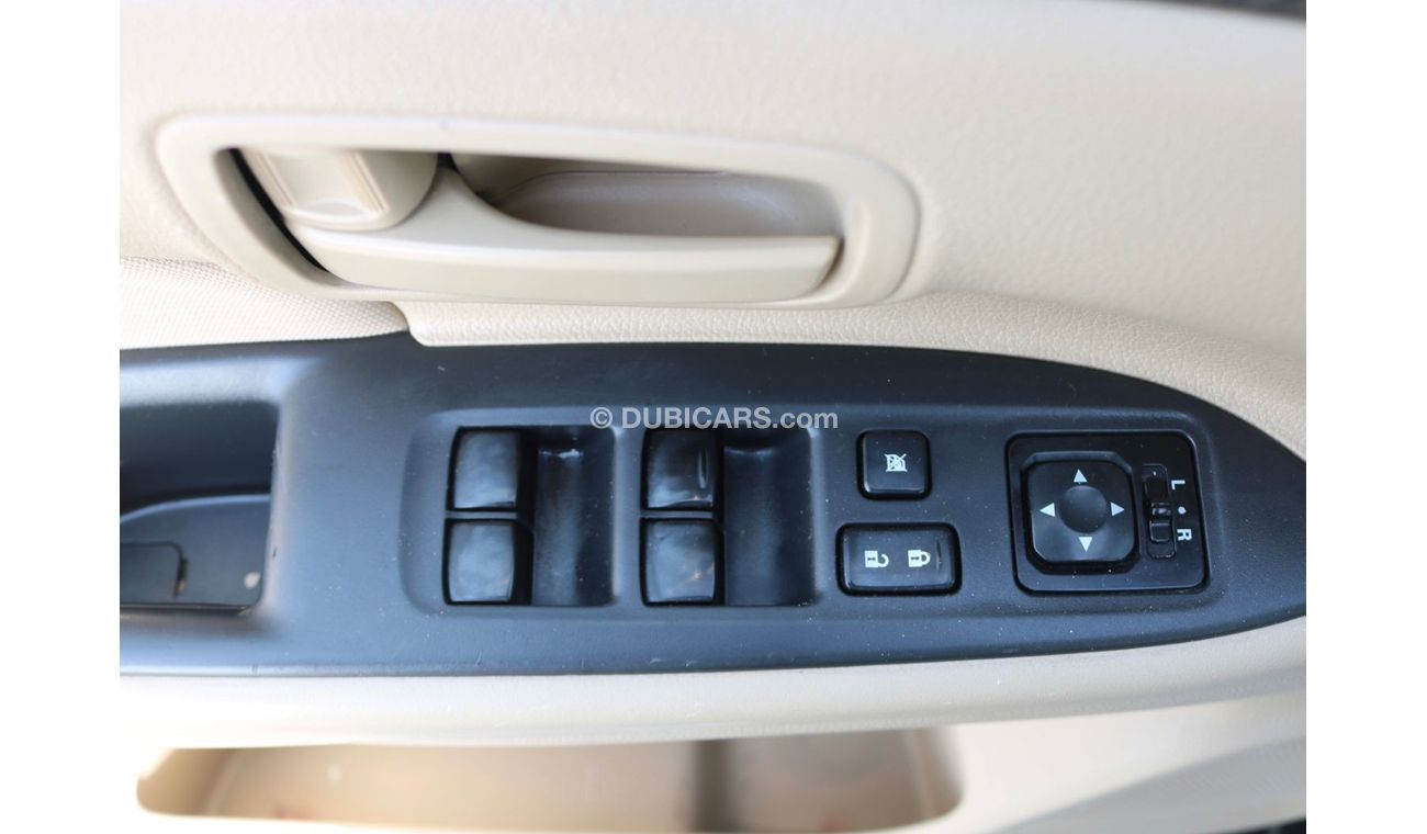 ميتسوبيشي آوتلاندر 2014 | MITSUBISHI OUTLANDER - 7 SEATER CAPACITY PETROL A/T WITH GCC SPECS AND EXCELLENT CONDITION