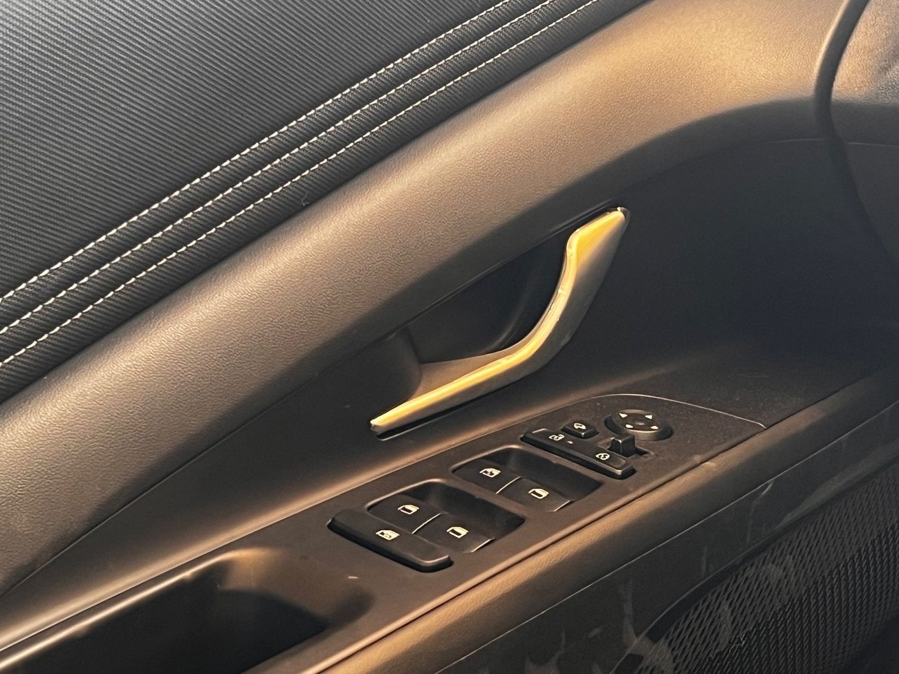 هيونداي إلانترا GL 1.6L