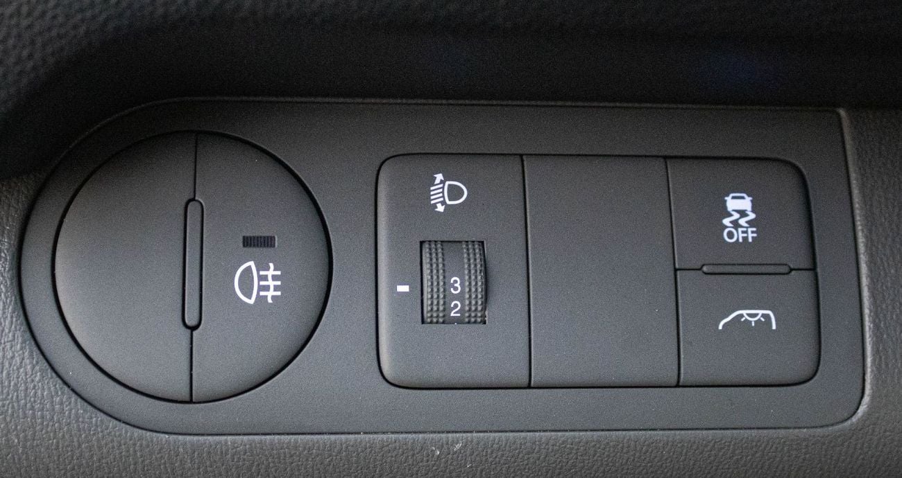 Hyundai H-1 2021 Hyundai H1 Mid (TQ), 4dr Van, 2.4L 4cyl Petrol, Automatic, Rear Wheel Drive