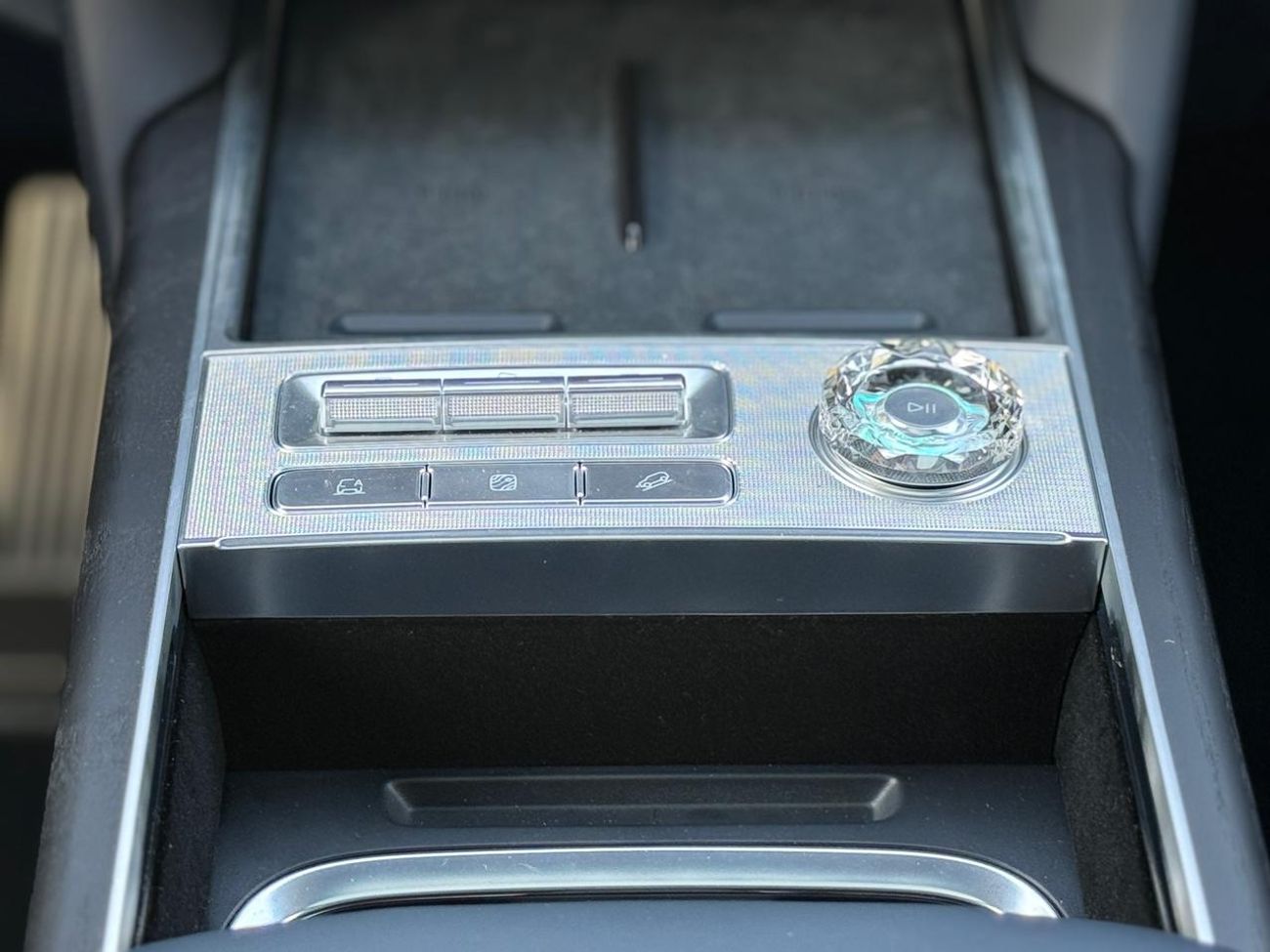 زيكر 9X Zeekr 9X Ultra II 2025 II Obsidian Edition ( Black Edition )