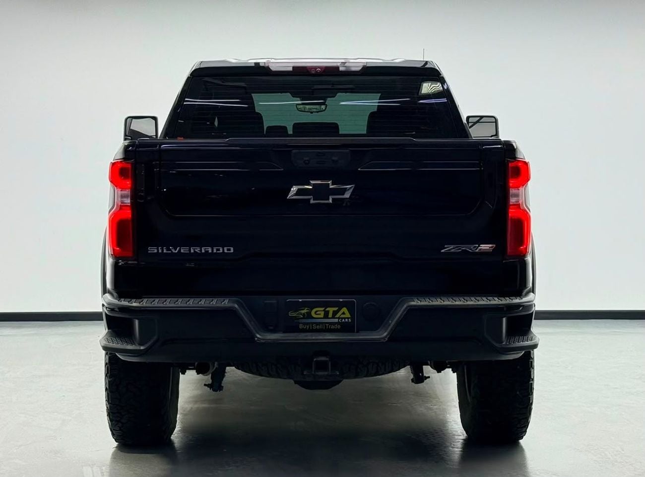Chevrolet Silverado 1500 CREW CAB ZR2 2023 Chevrolet Silverado 1500 ZR2, Chevrolet Service History, 1 Year Warranty, GCC