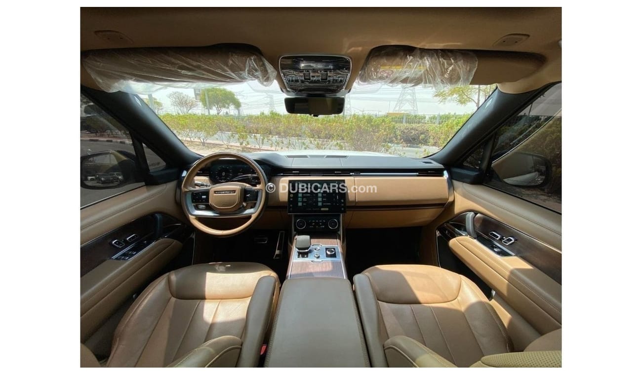 لاند روفر رينج روفر GCC SPEC UNDER WARRANTY AND SERVICE