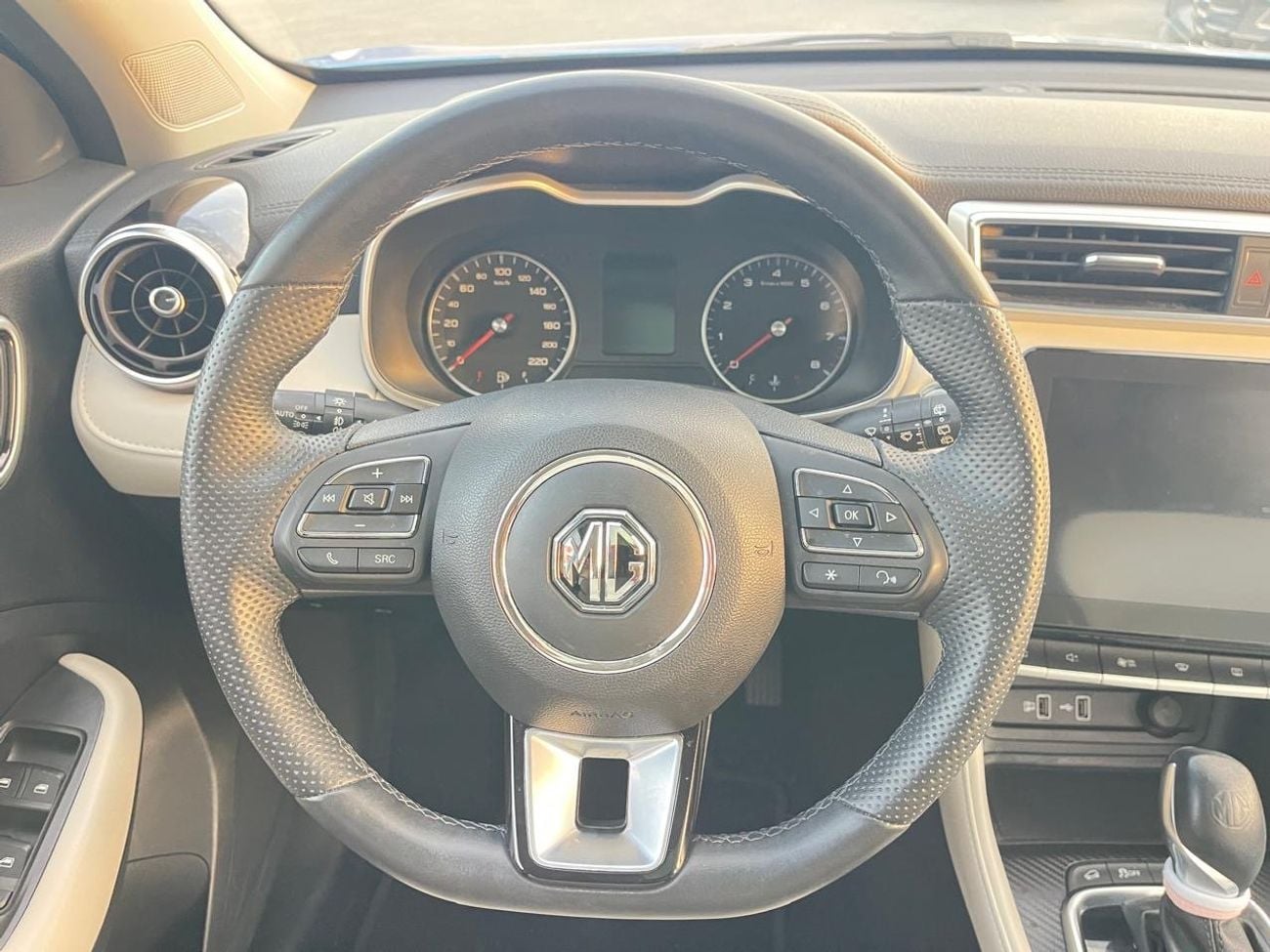 أم جي ZS