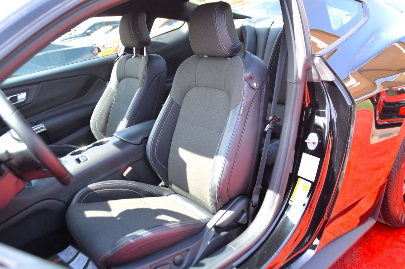 Ford Mustang EcoBoost 2.3L Coupe A/T